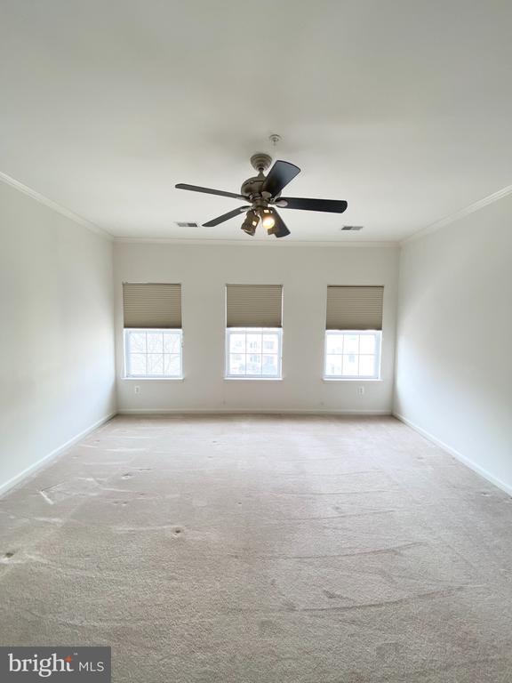 Building Photo - 2663 Manhattan Pl