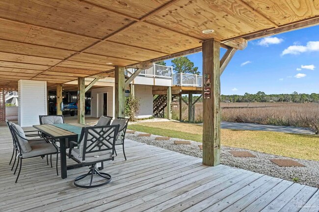 Building Photo - Custom-Built Waterfront Home