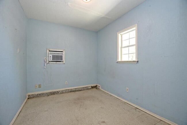 Building Photo - 2509 Patsy Pkwy