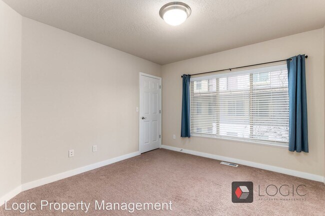 Building Photo - 2 br, 1.5 bath House - 520 S. 500 E.  #107