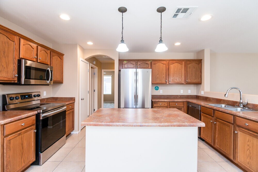 Building Photo - 3630 W Mesquite Ave