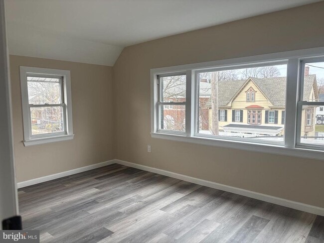 Building Photo - 14 West Ave