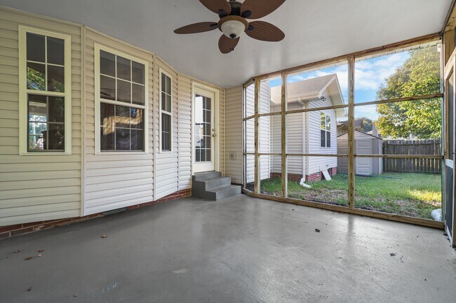 Building Photo - 609 Corinth Ct