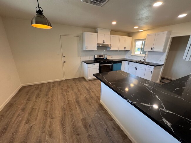 Building Photo - Newly remodeled house on a corner lot!!  M...
