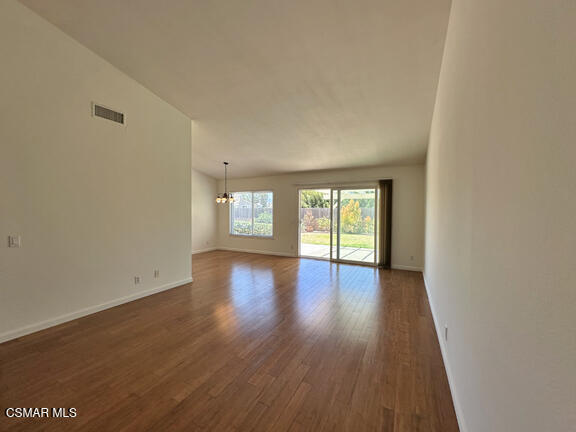 Building Photo - 724 Zinnia Ct