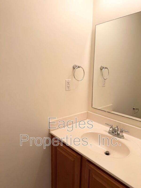 Building Photo - 2736 Hatteras Dr