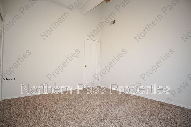 Building Photo - 12941 Tierra Salas Dr