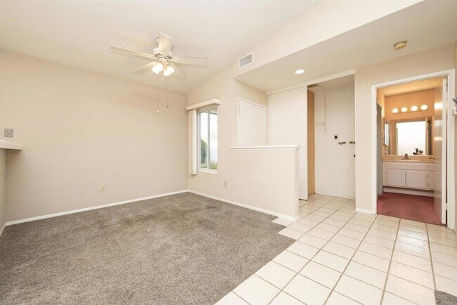 Building Photo - 2425 Cranston Dr