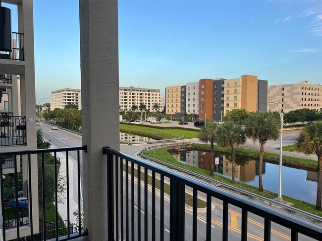 Building Photo - 8167 NW 41st St