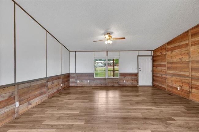 Building Photo - 7012 Bronco Ct