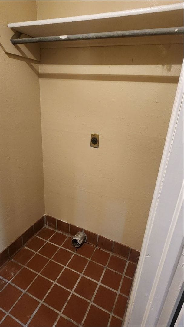 Building Photo - Spacious 2 bed, 1 bath unit in Sand Springs