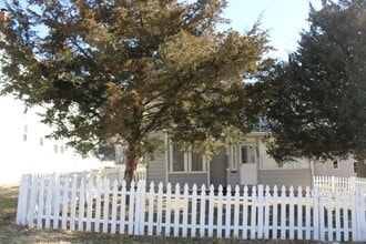Building Photo - 1623 5th Ave