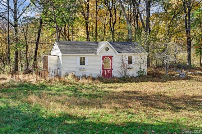 Building Photo - 1281 NY-208