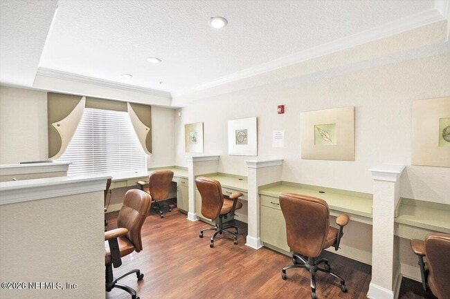 Building Photo - 8539 Gate Pkwy W