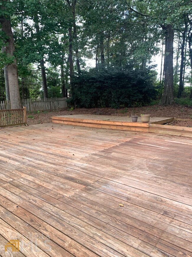Building Photo - 3530 Pierce Arrow Cir
