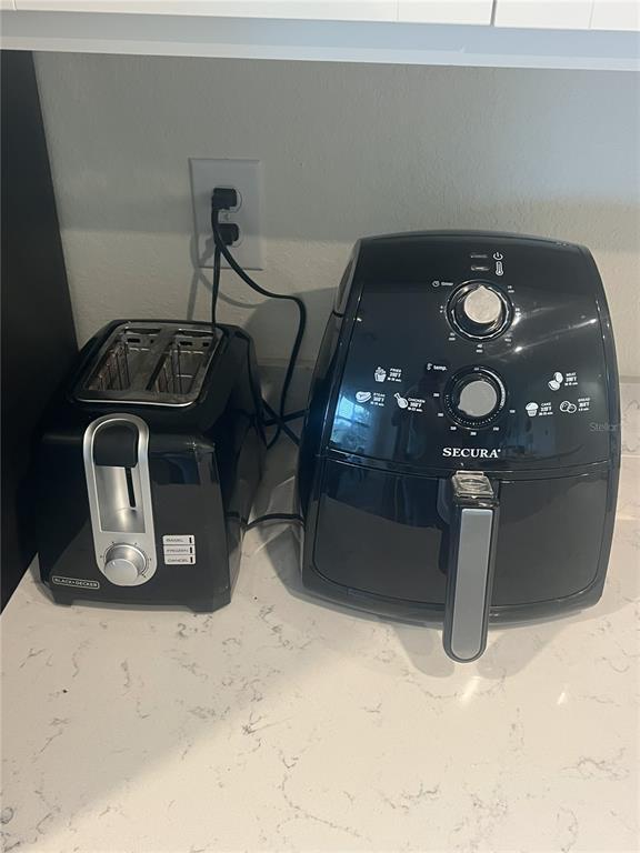 Building Photo - 5674 Palmer Cir