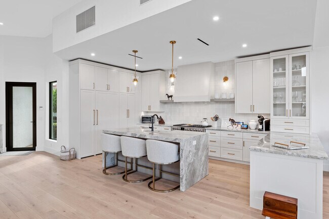 Building Photo - 12618 Mallet Cir