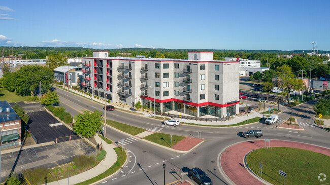 Building Photo - Harrison Circle