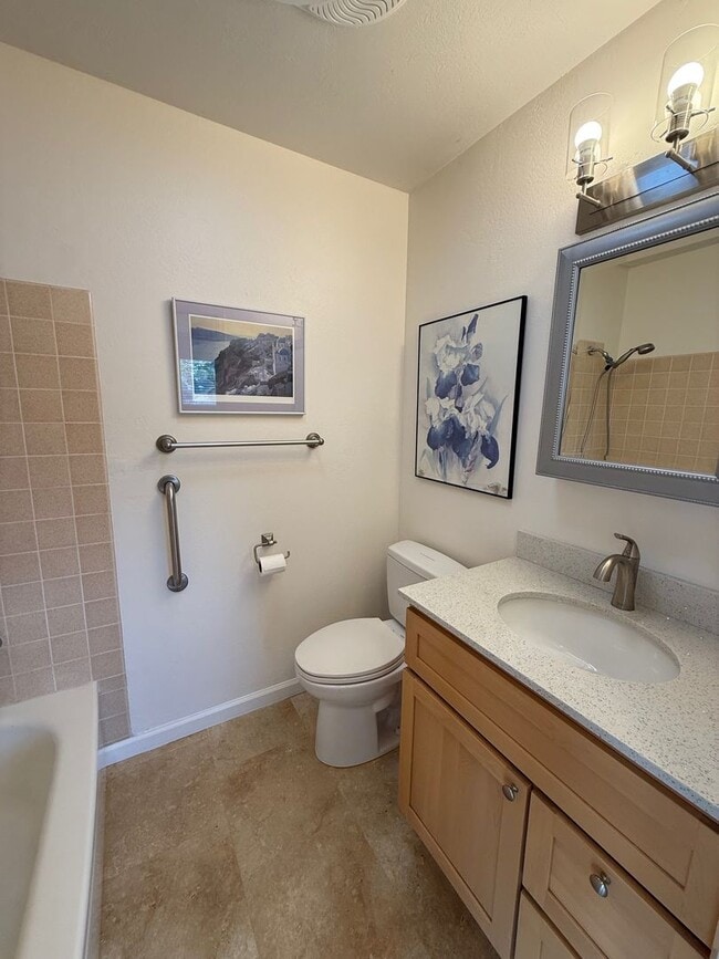 Building Photo - 55-57 Bayo Vista Way