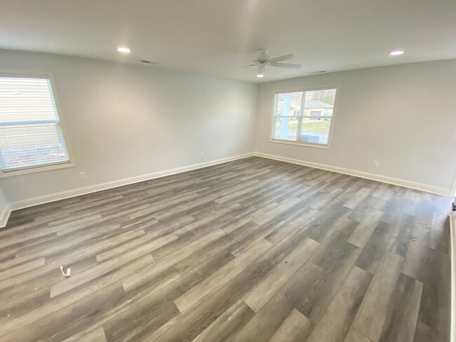 Building Photo - FOR LEASE - Brand New Construction - 3 Bed...