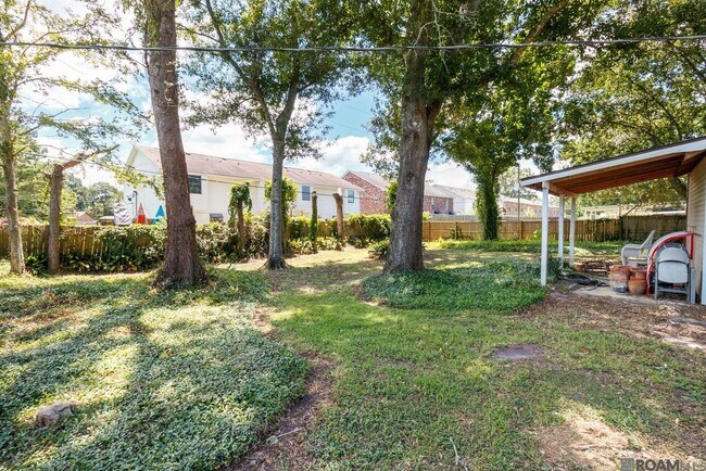 Building Photo - 11918 Spring Meadow Dr