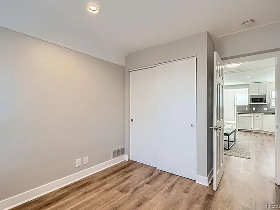 Building Photo - 5475 Primrose Ln