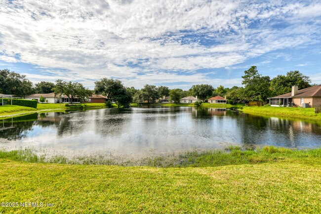 Building Photo - 7596 Fawn Lake Dr N