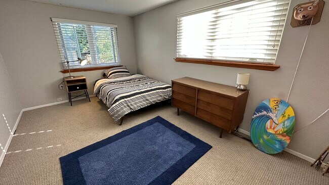 Building Photo - 2871 Loma Pl