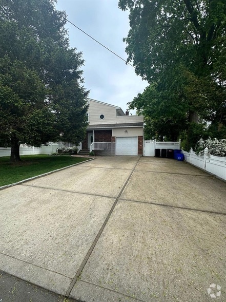 Building Photo - 158 Farmers Ave