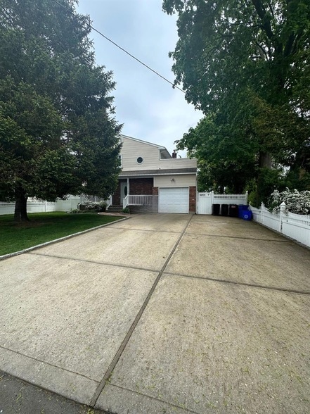 Primary Photo - 158 Farmers Ave