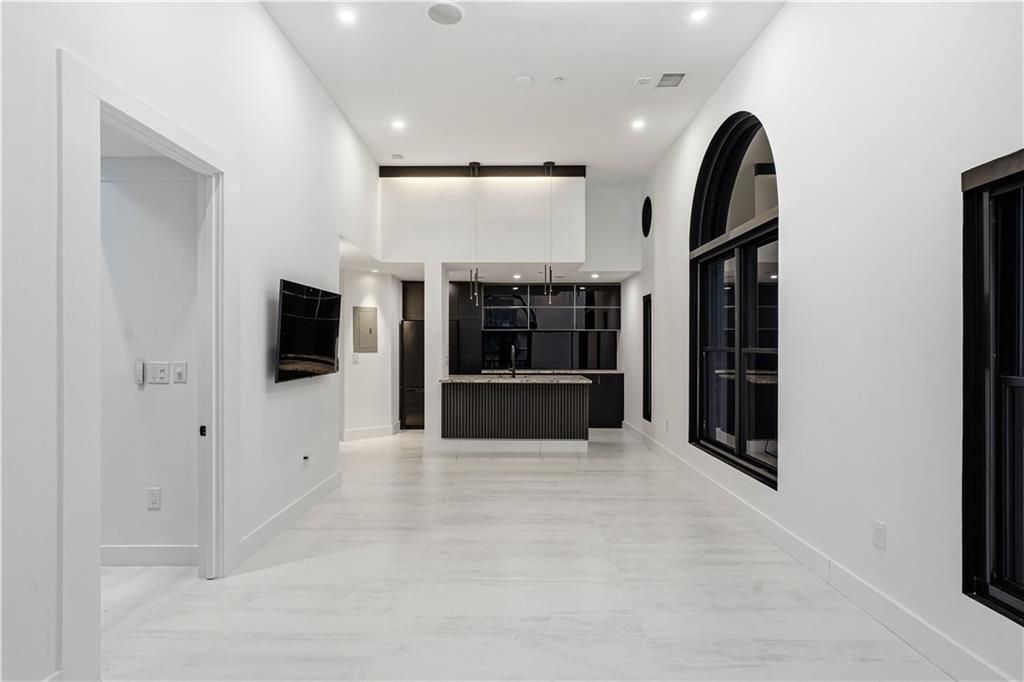 Building Photo - 199 14th St NE