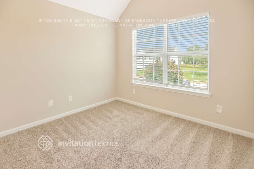 Building Photo - 115 Heaton Dr