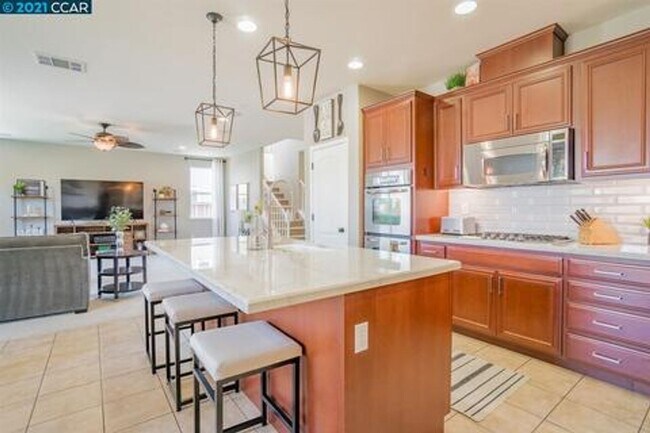 Building Photo - 693 Monte Verde Ln