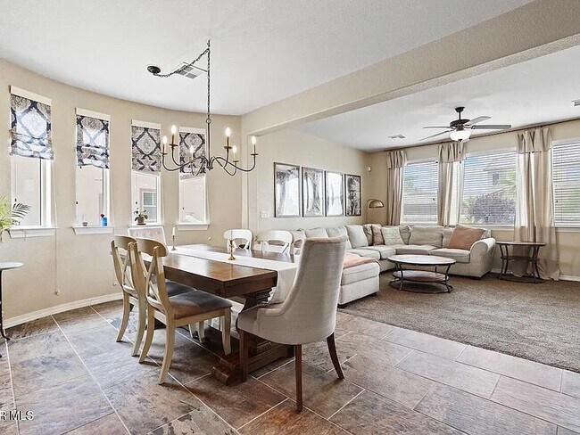 Building Photo - 5525 Valley Cedar Dr