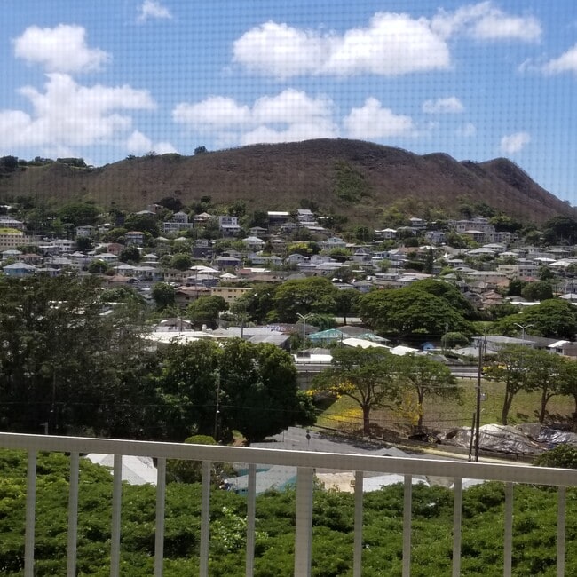 Building Photo - 2029 Nuuanu Ave