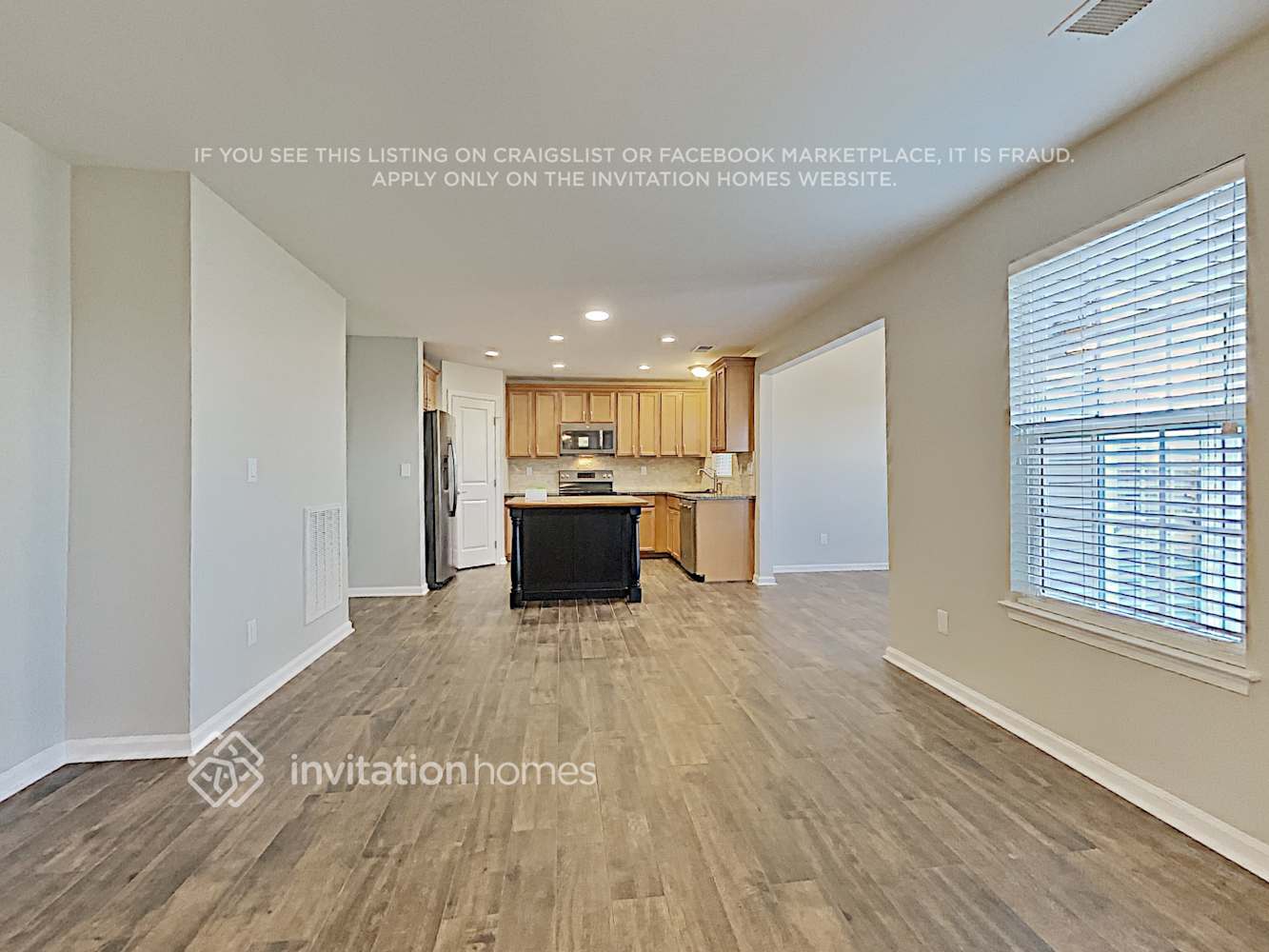 Building Photo - 223 Elba Dr