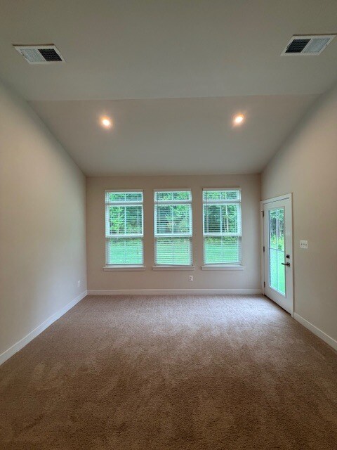 Building Photo - 2014 Rivers Dr