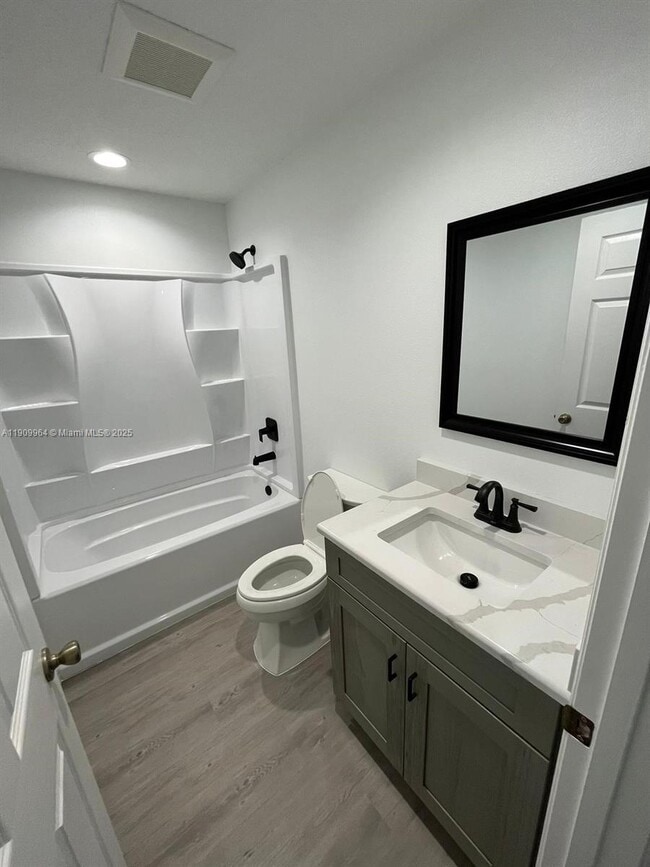 Building Photo - 5218 SE 43rd St