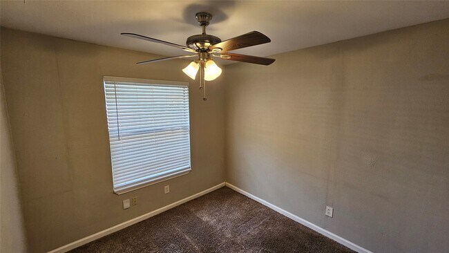 Building Photo - 10934 Spanish Grant Dr