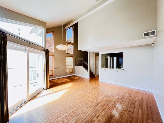 Building Photo - Must see-