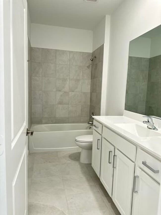 Building Photo - 1295 Tangled Orch Trce