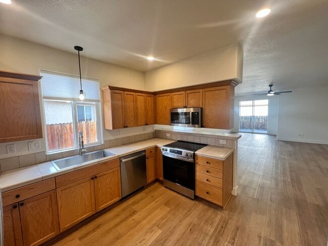 Building Photo - Three Bedroom at Dayton Valley Community