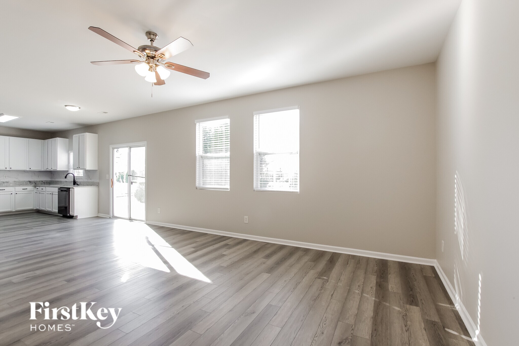 Building Photo - 7421 Lamplighter Close Dr