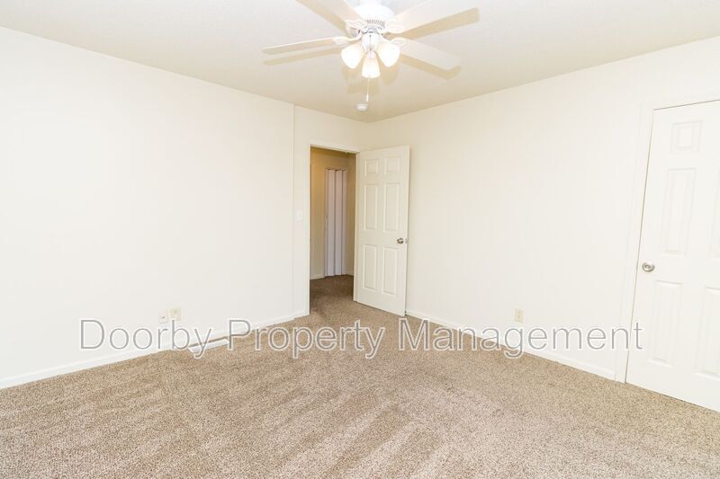 Building Photo - 5206 Sunbeam Ave