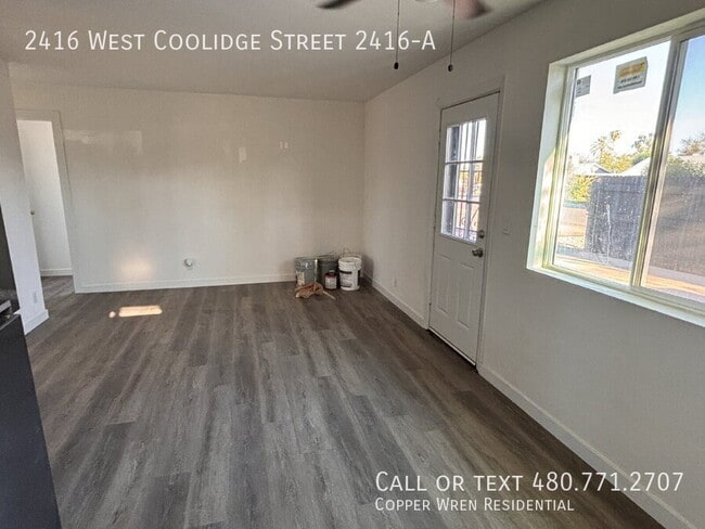 Building Photo - 2416 W Coolidge St