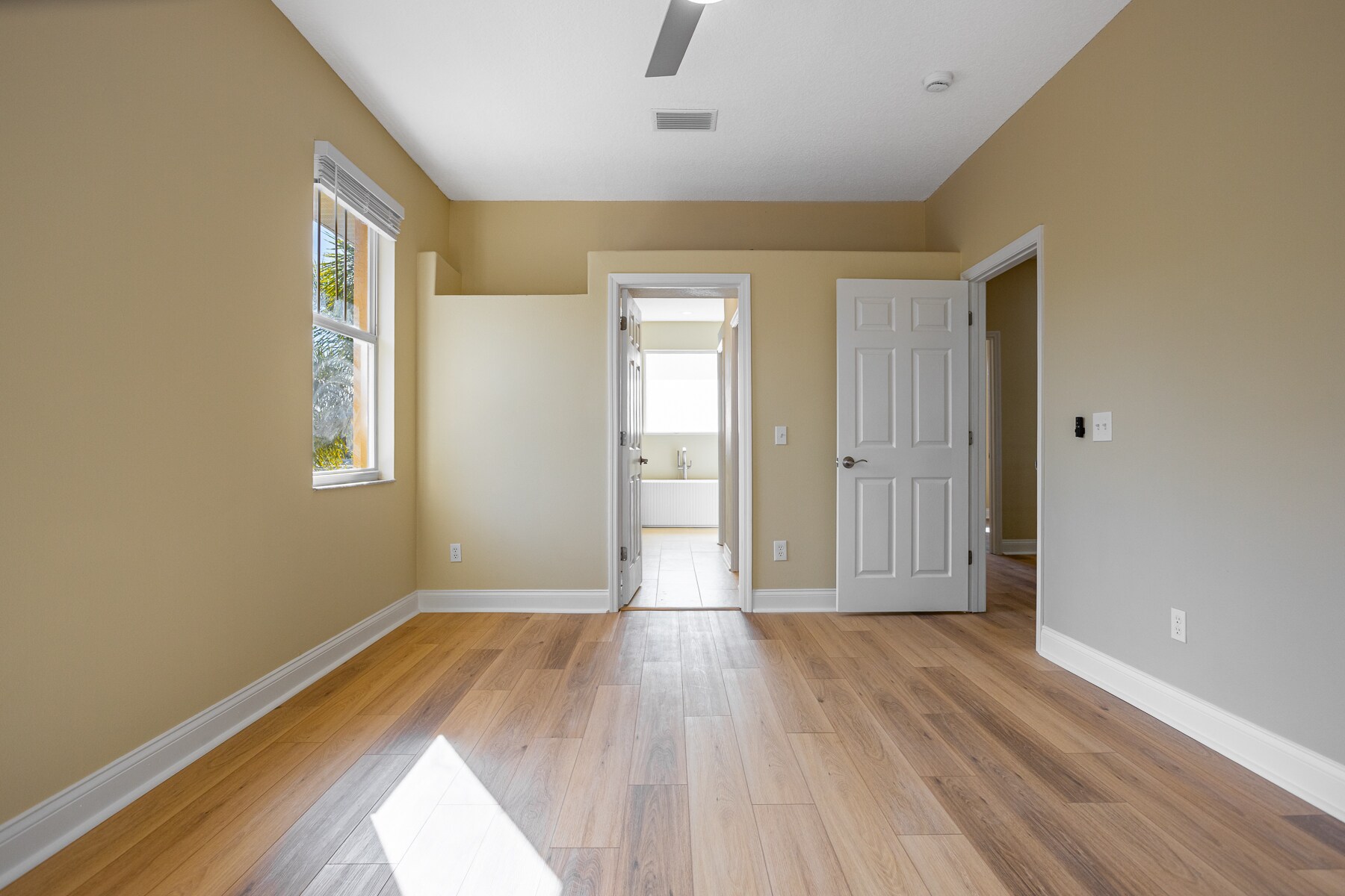 Building Photo - 3204 W Empedrado St