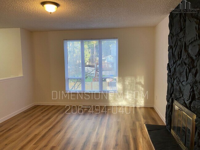 Building Photo - Covington Gem – Spacious 4BR/2BA Remodeled Home!