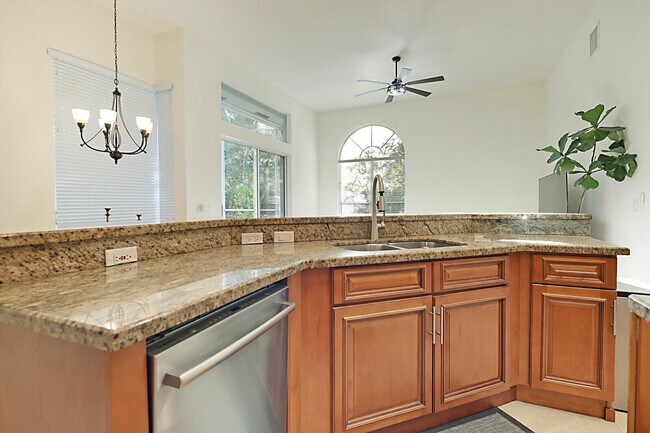 Building Photo - 21707 Marigot Dr