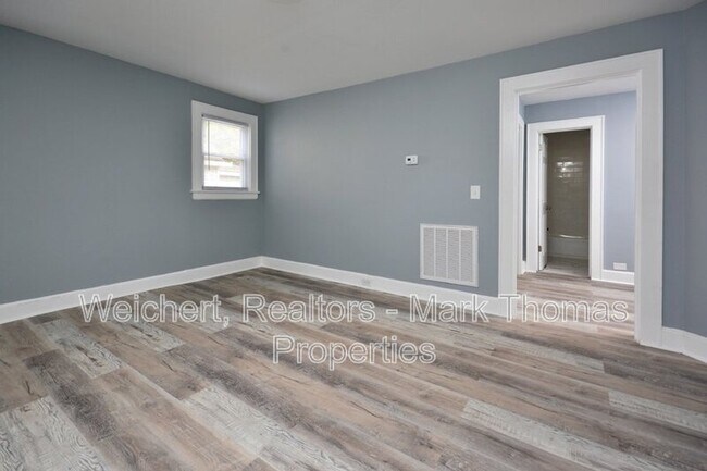 Building Photo - 216 N Guthrie Ave