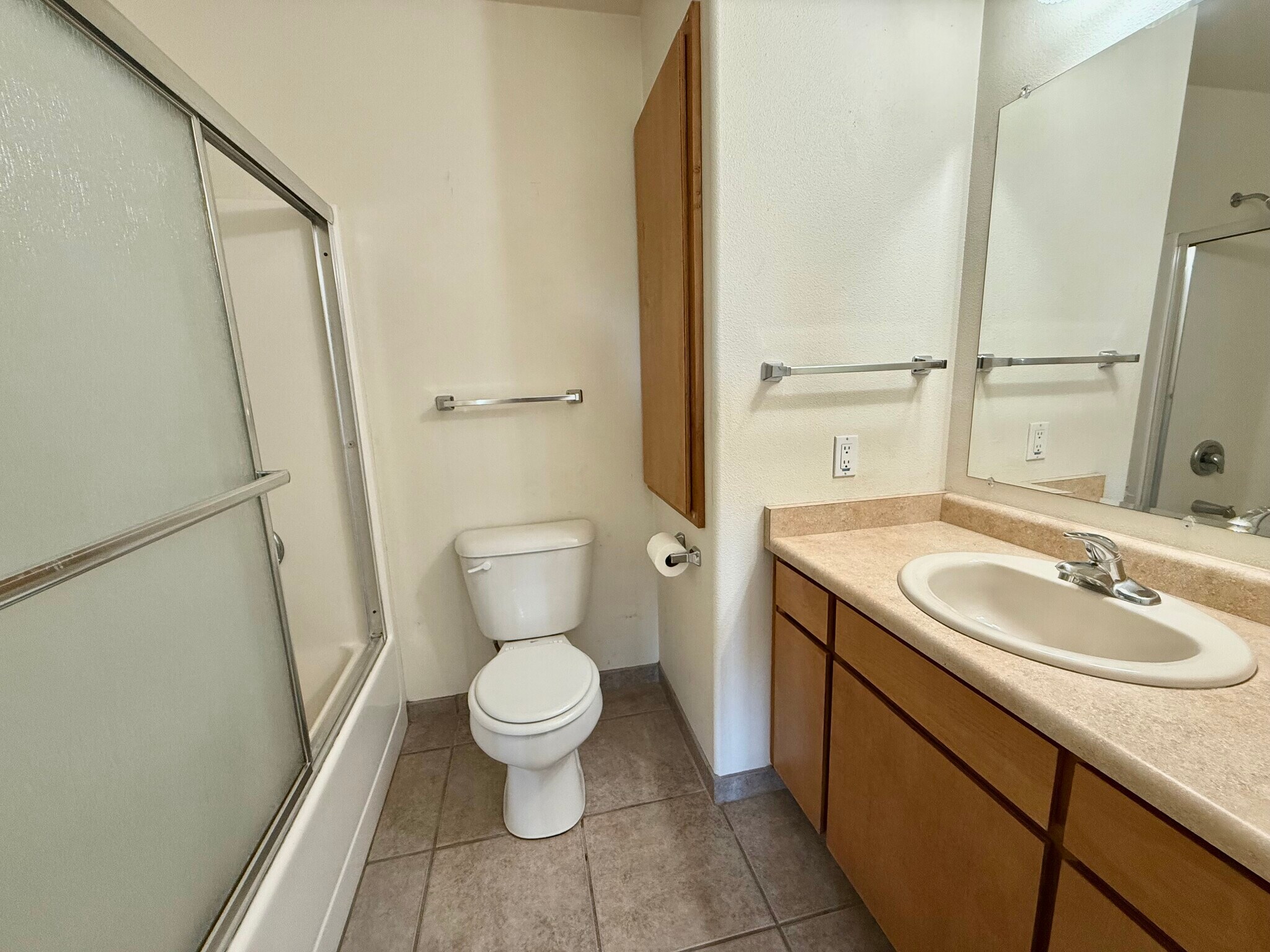Primary Bathroom - 326 15th St